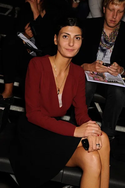 Look 7